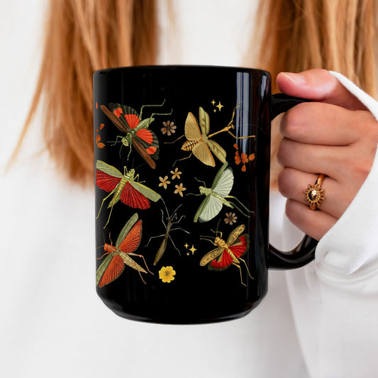 Praying Mantis Black 15 Ounce Mug