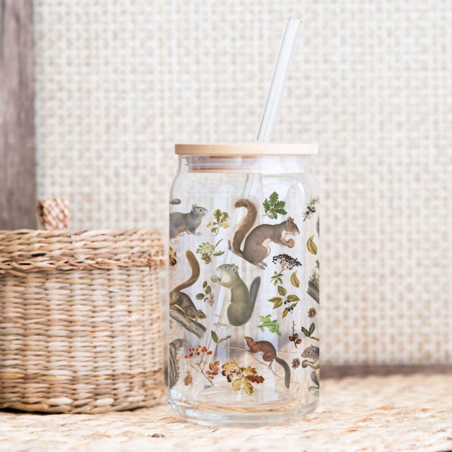 Vintage Squirrel 16 oz Sipper Glass