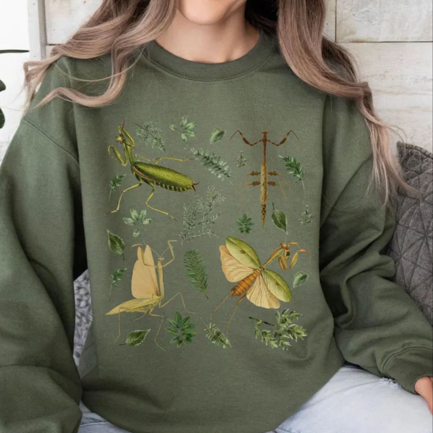 Botanical Praying Mantis Sweatshirt