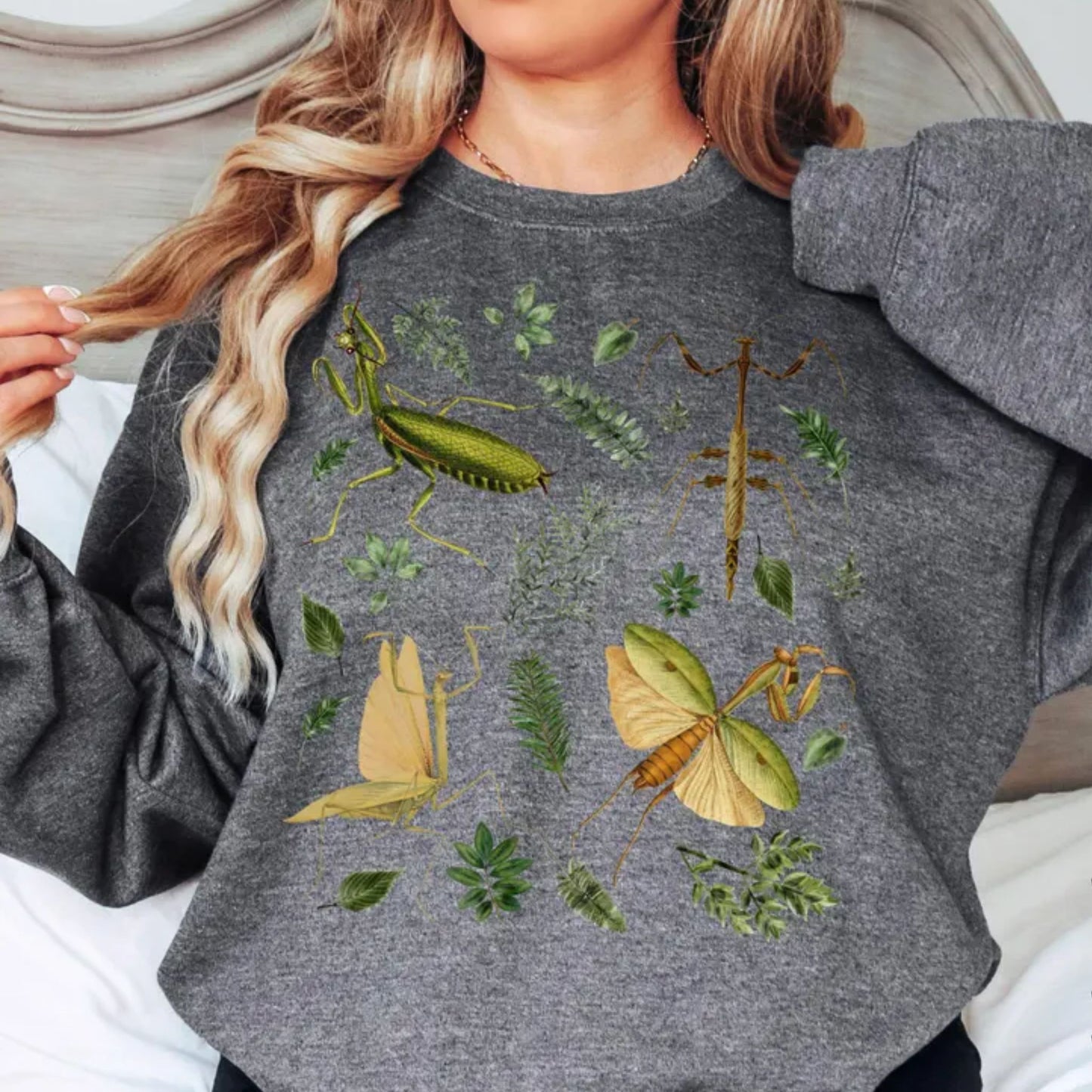 Botanical Praying Mantis Sweatshirt