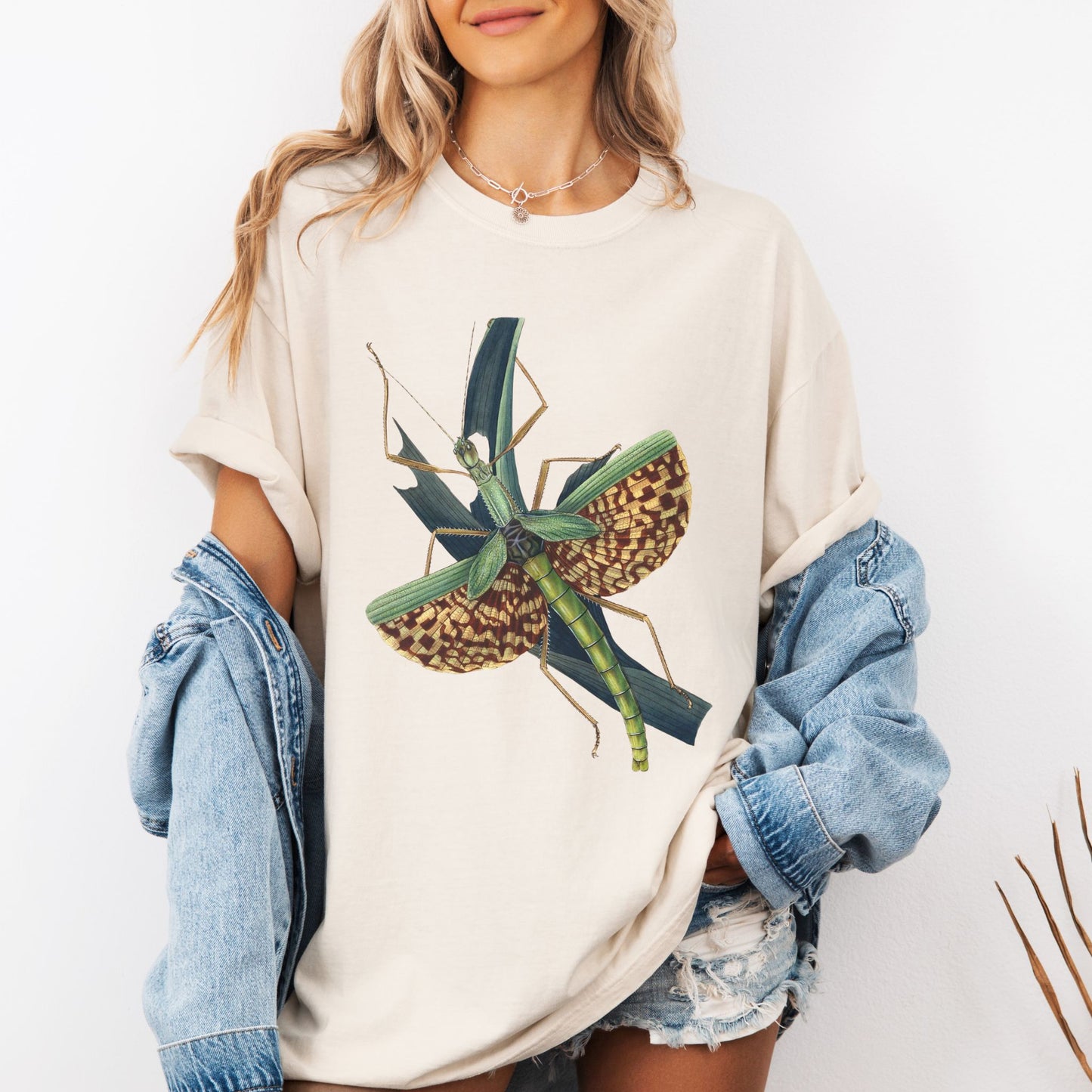 Vintage Mantis T-Shirt