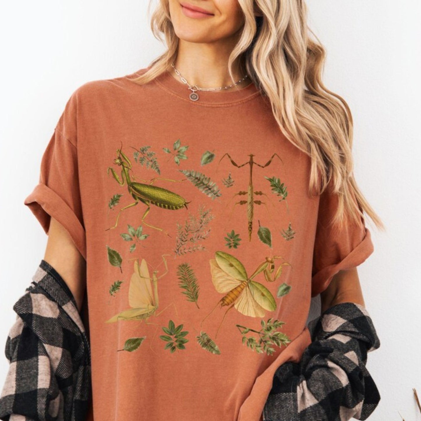 Praying Mantis Botanical T-Shirt