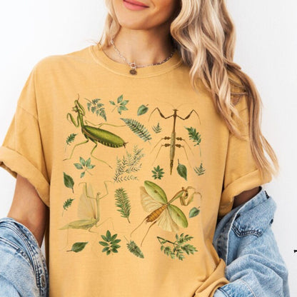 Praying Mantis Botanical T-Shirt