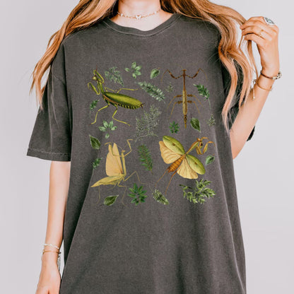 Praying Mantis Botanical T-Shirt