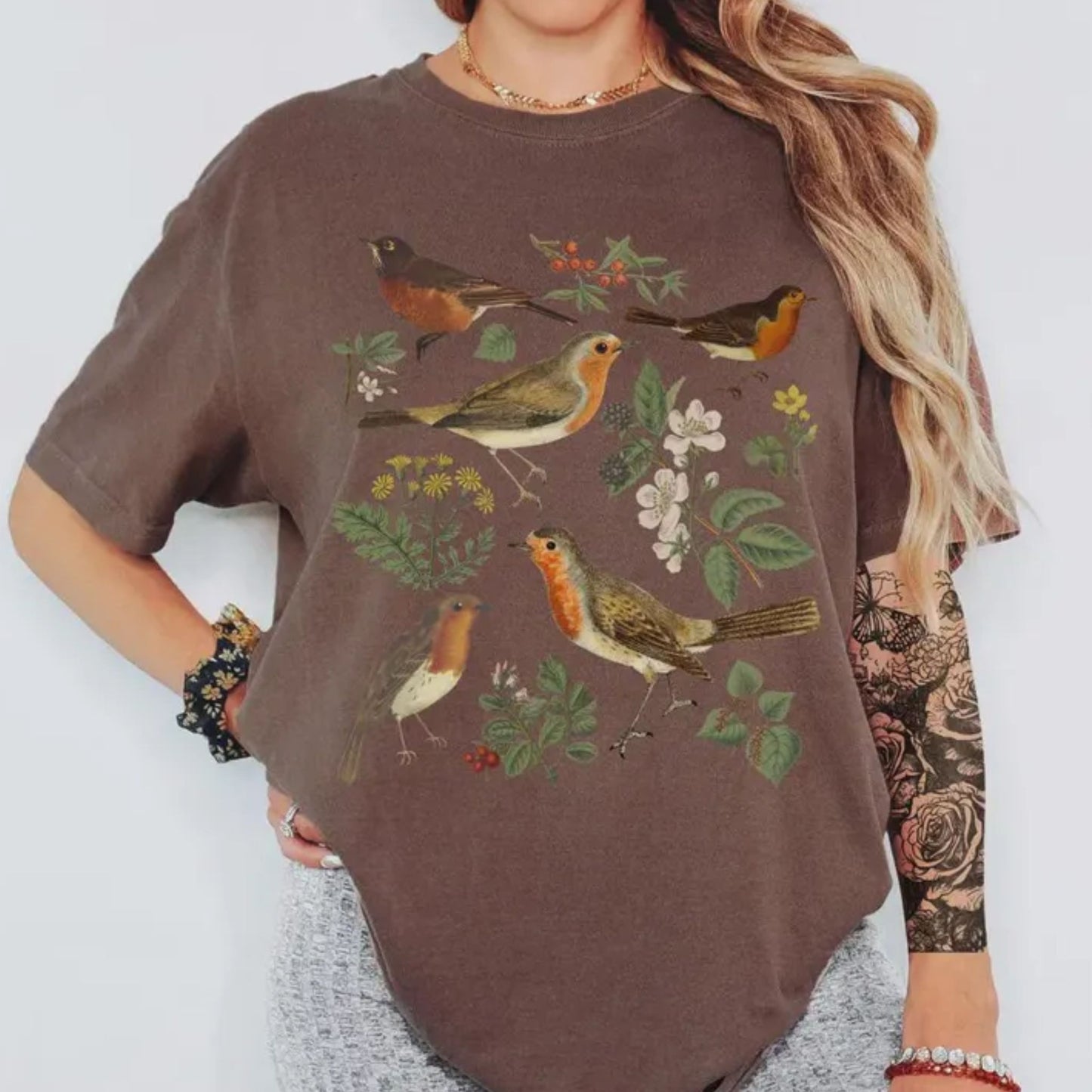 Vintage Red Robin Bird Oversized T-Shirt