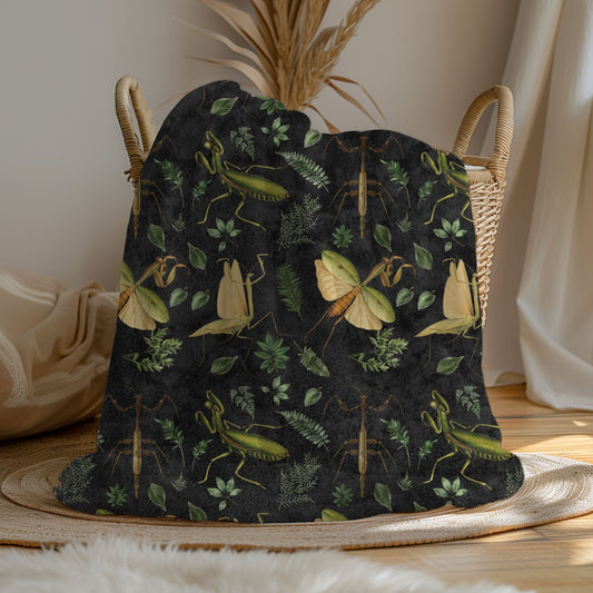 Praying Mantis Veleteen Minky Blanket